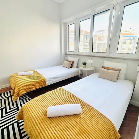 The Crespo House - No 5d - & Guest house